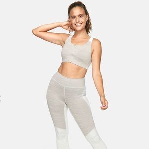 Outdoor Voices Zip Bra (S) - atmosphere